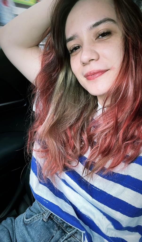 Lepas Hijab, Putri Anne Pamer Rambut Merah Merona