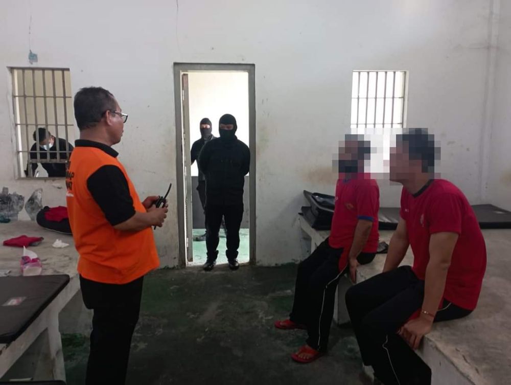 Cegah Masuknya Barang Terlarang, Blok Pengendali Narkoba Lapas Kelas II A Pekanbaru Dirazia