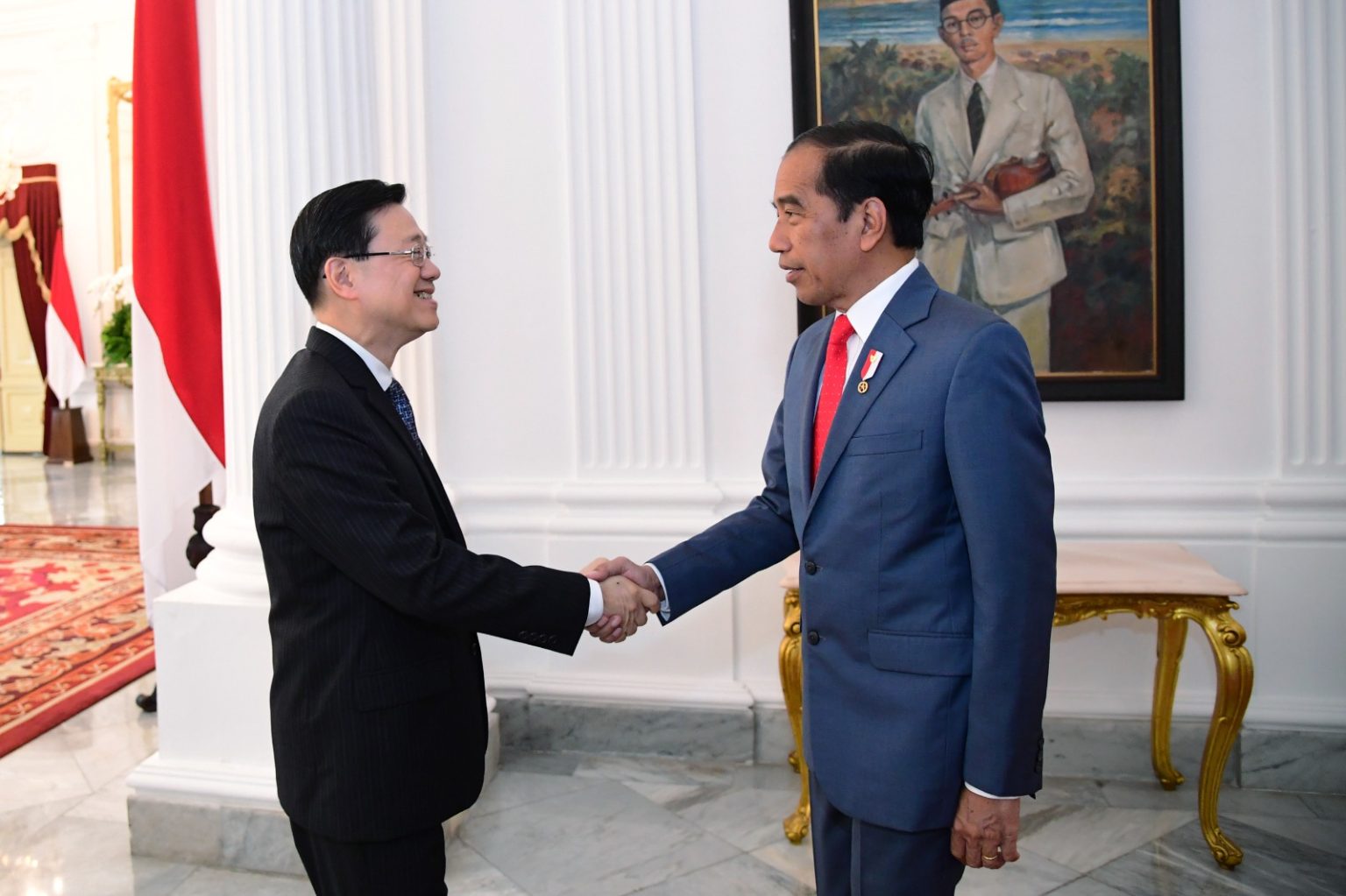 Terima Kunjungan Chief Executive Hong Kong, Presiden Bahas Investasi hingga Perlindungan WNI