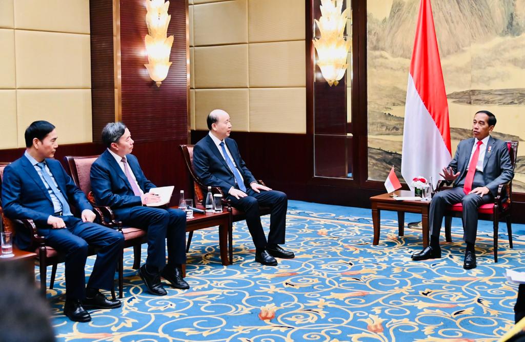 Presiden Jokowi Tegaskan Komitmen Indonesia Bangun Industri Kimia dan Energi
