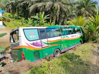 Bus Lorena Kecelakaan Tunggal di Inhu, 2 Penumpang Tewas