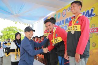 Riau Berhasil Masuk Tiga Besar Kejurnas Dayung PPLP di Kuansing