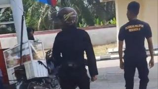 Polda Riau Periksa Anggota Brimob Buntut Istri Serobot Antrean SPBU di Inhu
