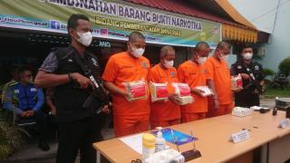 Pelaku Ditangkap di Pintu Tol Permai, BNNP Gagalkan Peredaran 5 Kg Sabu