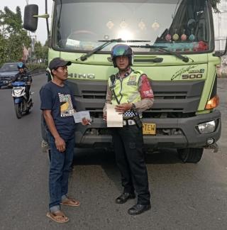 Langgar Aturan, 20 Truk Tonase Besar Ditilang Satlantas Pekanbaru