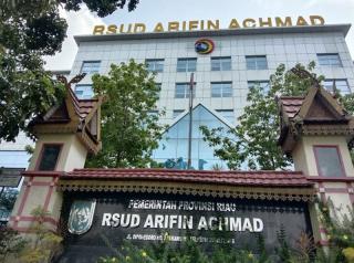 Kecewa dengan Pelayanan RSUD Arifin Achmad Pekanbaru, Keluarga Pasien Mengamuk di Ruang UGD 