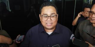 Spanduk Bacaleg Bertebaran di Jalan, Bawaslu Ngaku Tak Bisa Asal Copot