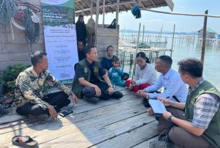 Masyarakat di Pesisir Pantai mendapat Penyuluhan Hukum Dari Asintel Kejati KepriÂ 