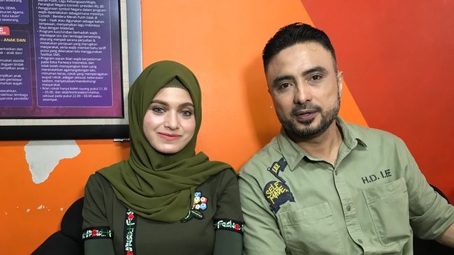 Dituding Sarah Lakukan Penyimpangan Seksual, Rizal Djibran: Coba Variasi Baru