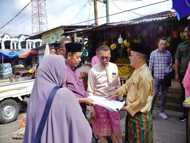 Pj Bupati Kampar Tinjau Drainase Pasar Inpres Bangkinang