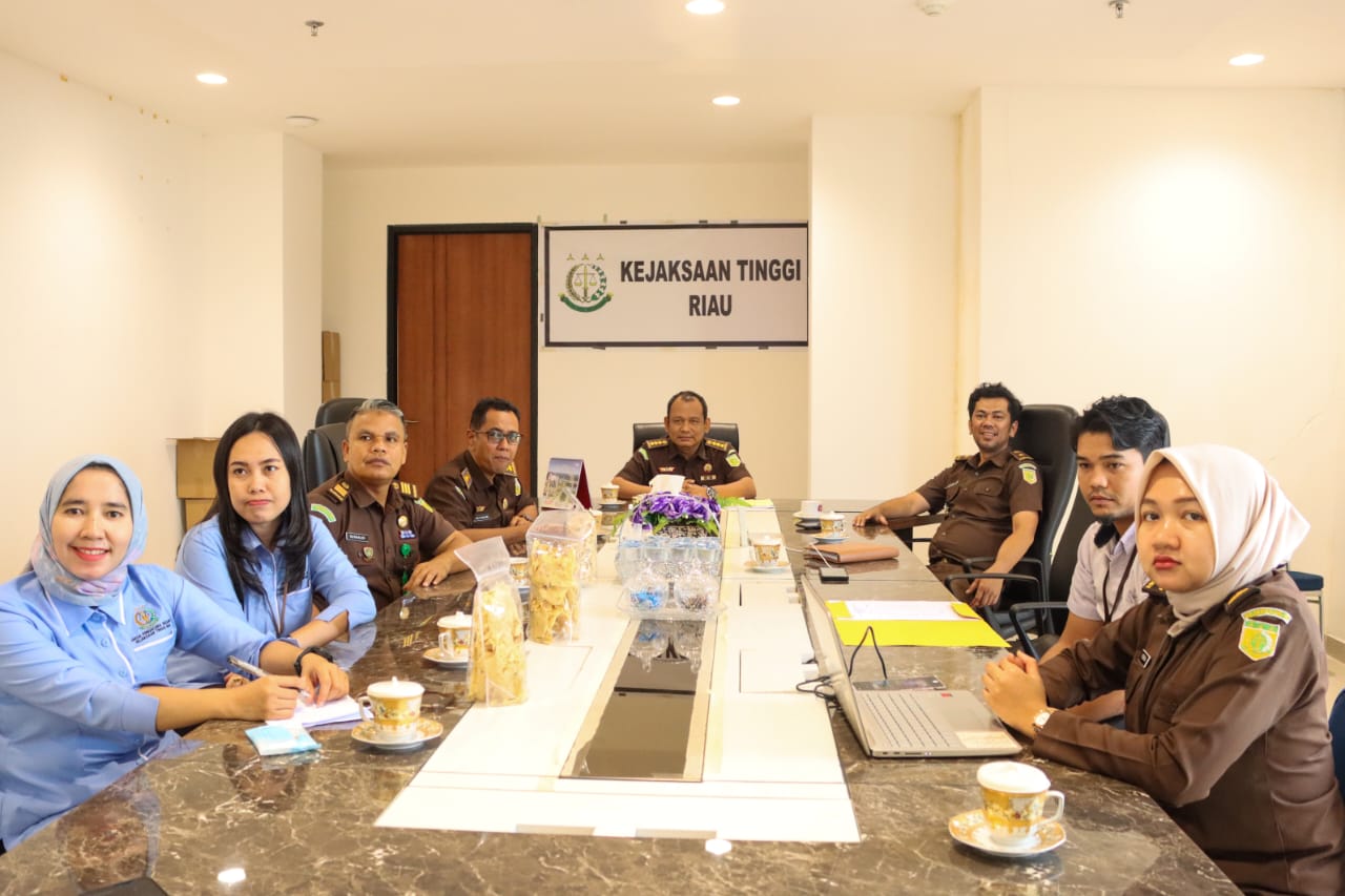 Asbin Kejati Riau Mengikuti Webinar Tecnical Meeting Pelaksanaan Survey SKMÂ