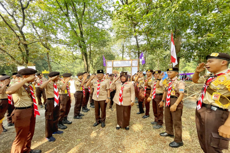Plt Bupati Asmar dan Istri Tinjau Kontingen Pramuka Meranti di Cibubur