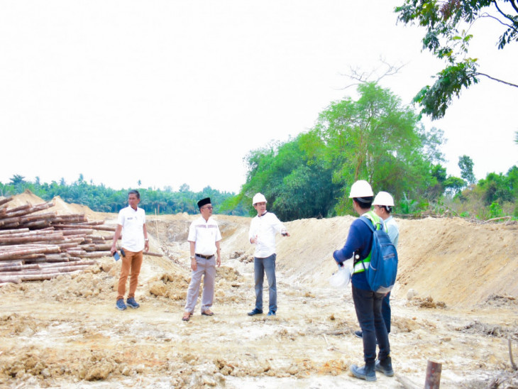 Pj Bupati Tinjau Drainase Pengarah Kota Bangkinang