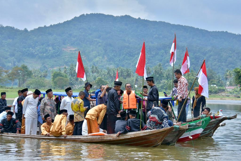 Pj Bupati Kampar Bermalam di Rumah Warga Kampar Kiri HuluÂ 
