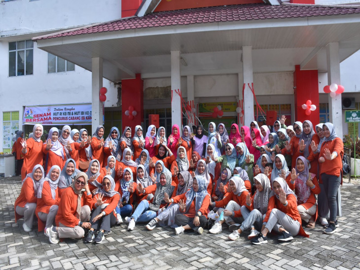 Pj Bupati Senam Sehat Bersama IBI Kabupaten Kampar