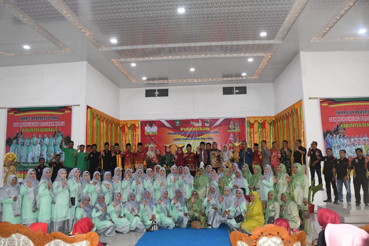 Wabup Hadiri Pelantikan Pengurus IWMR dan IPMR Kecamatan Bukit Batu dan Siak Kecil