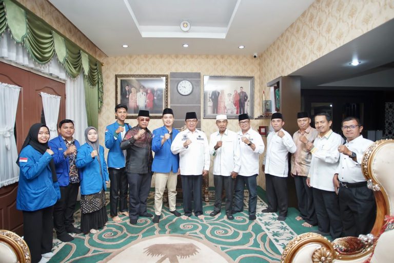 Bupati Wardan Terima Kunjungan Silaturahmi PC PMII Inhil