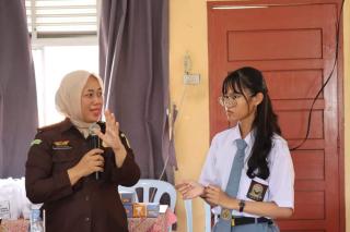 Kejati Riau Menyelenggarakan Program JMS di SMKS Dharma Maitreya Bengkalis