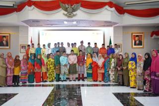 Sebanyak 40 PNS Pemprov Riau Terima SK PensiunÂ 