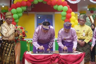 Bersama Kapolda, Gubri Samsat Resmikan Drive Thru Gajah MadaÂ 