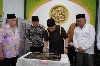 Kunker ke Kuansing, Gubernur Riau Syamsuar Resmikan Surau Tanjung Kinali