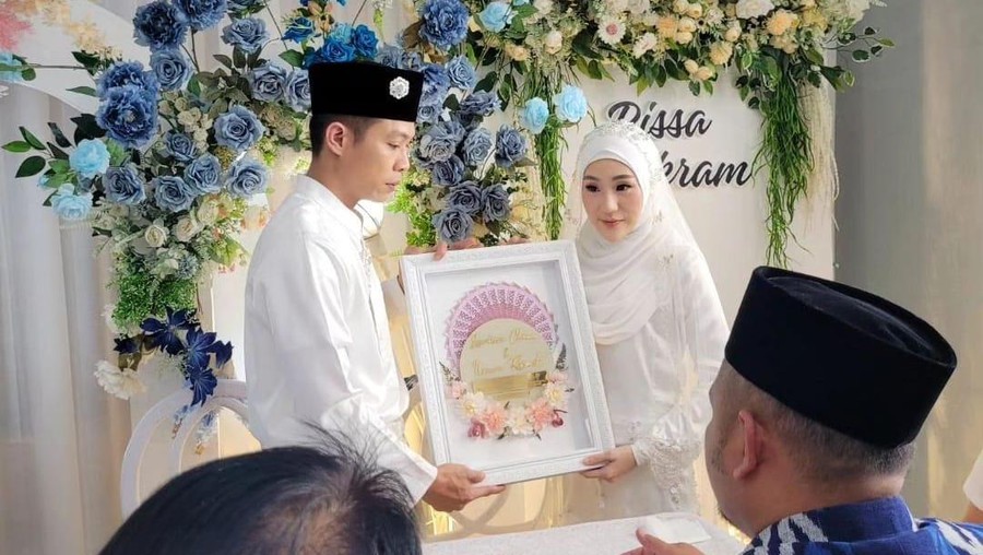 Selamat! Larissa Chou dan Ikram Rosadi Menikah Hari Ini