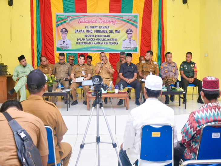 Pj Bupati Silaturahmi dengan para Kades, Tokoh Masyarakat Se-Kecamatan Kampar Kiri Tengah