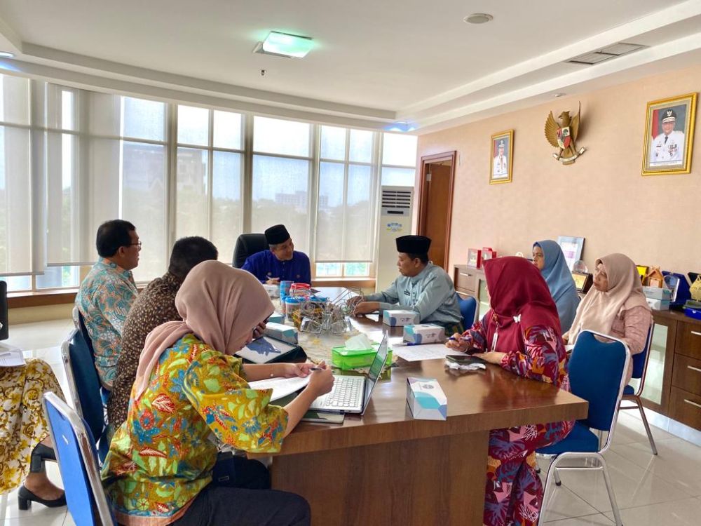Pemprov Riau Berencana Jadikan Jalan Arifin Achmad Pekanbaru Jadi Zona KHAS