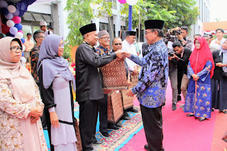 Bupati Wardan Hadiri Reuni Akbar Lintas Angkatan SMA Negeri 1 Tembilahan