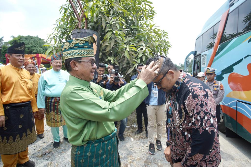 Bupati Wardan Sambut Kedatangan Rombongan Roadshow Bus KPK