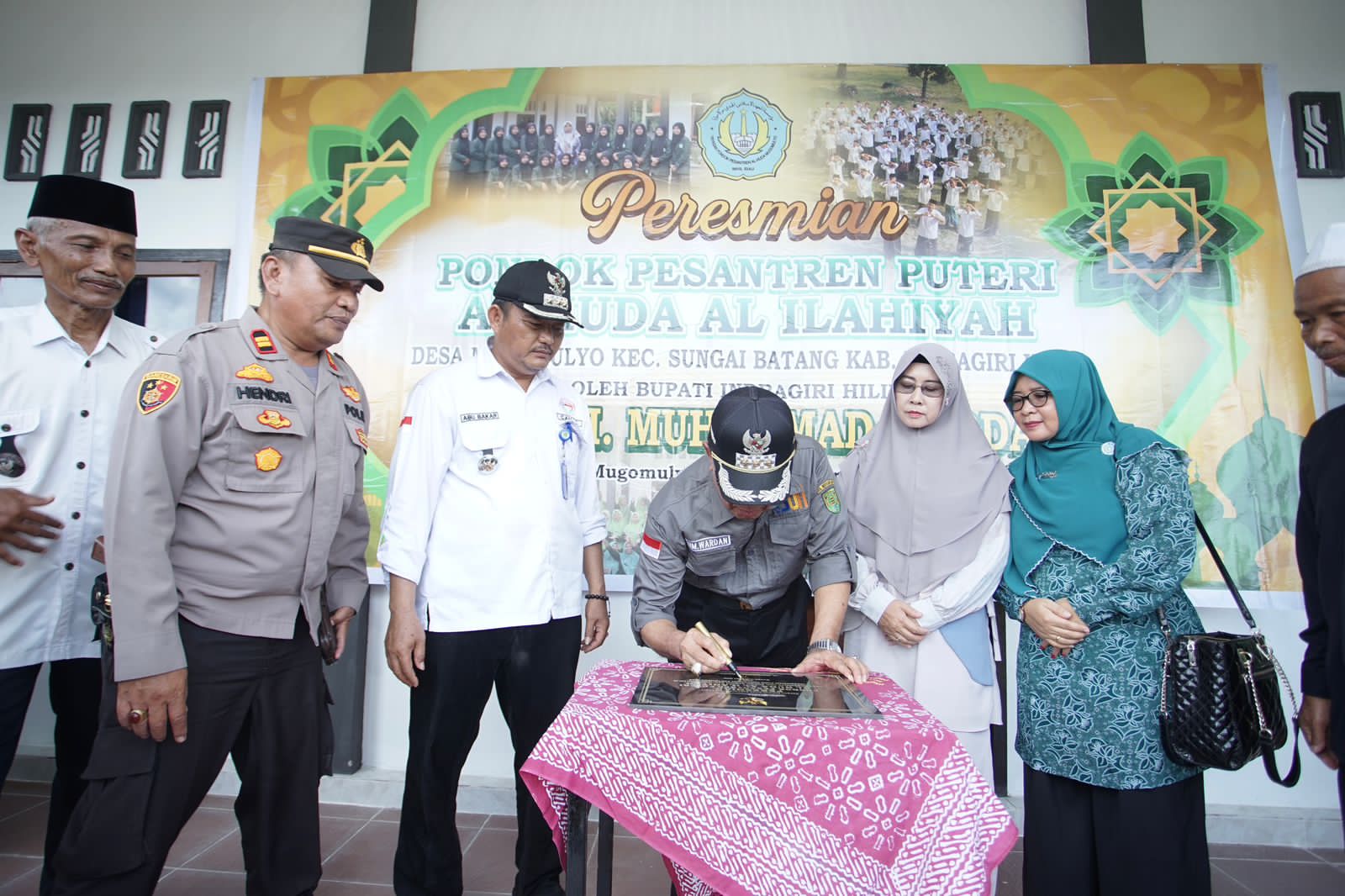 Bupati Wardan Resmikan Pondok Pesantren Putri Al Huda Al Ilahiyah