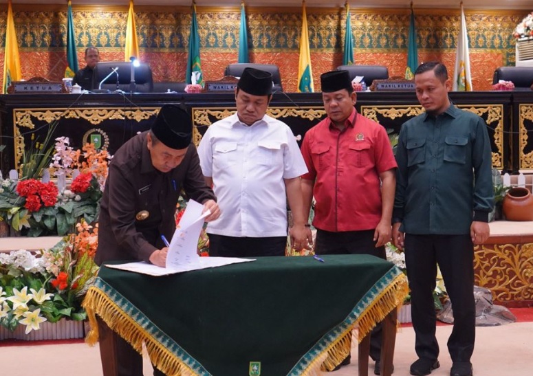 Disahkan, APBD Perubahan Provinsi Riau TA 2023 Rp10,8 Triliun Lebih