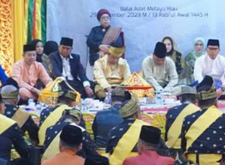 Aspidmil Kejati Riau Hadiri Penganugrahan Gelar Adat Datuk Seri Jaya Perkasa Setia Negeri
