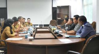 Komisi IV DPRD Pekanbaru Hearing dengan Dinas Perkim