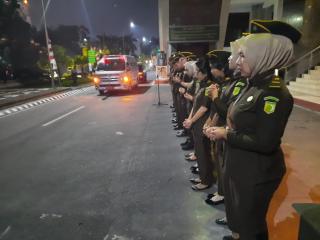 Wakajati Riau Pimpin Prosesi Pelepasan Alm Ridwan Danie