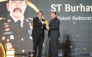 Jaksa Agung ST Burhanuddin Raih PenghargaanÂ Detikcom Awards 2023Â 
