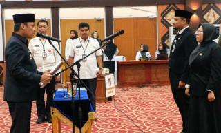 Pj Wali Kota Pekanbaru Serahkan SK 347 Pejabat Fungsional