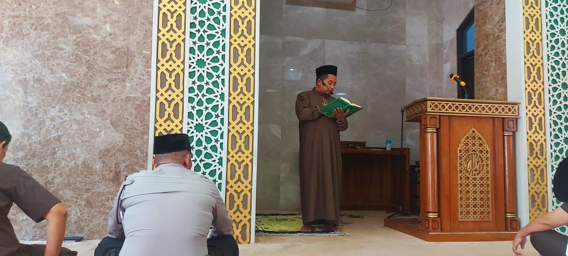 Meninggalkan Sholat akan Mendapat Hukuman dan Kemurkaan Allah SWT