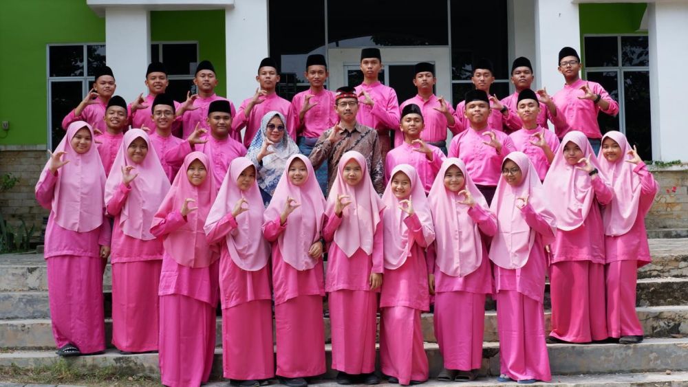 27 orang Siswa MAN IC Siak Lolos menjadi Penulis Syair Internasional se-Asean