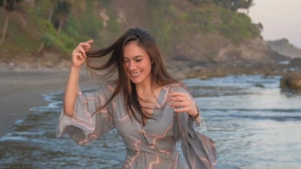 Jadi Aktris Sukses, Standar Tarif Wulan Guritno Berbeda-beda