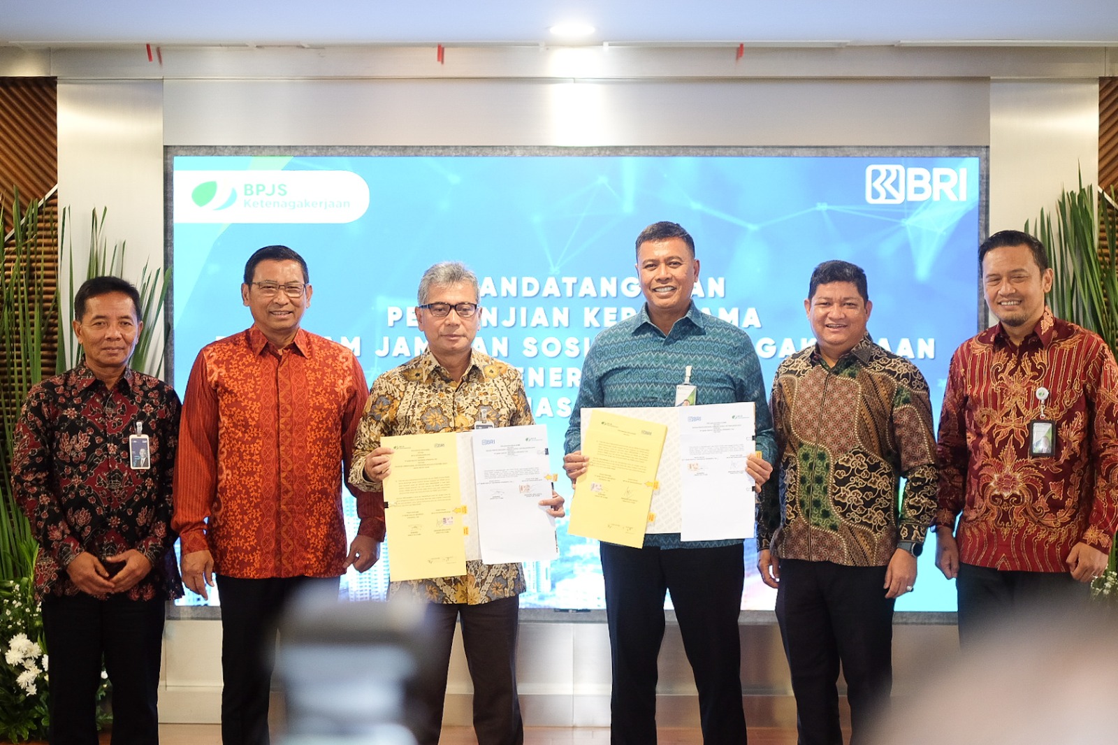 Debitur KUR BRI Dapatkan Perlindungan dari BPJS Ketenagakerjaan