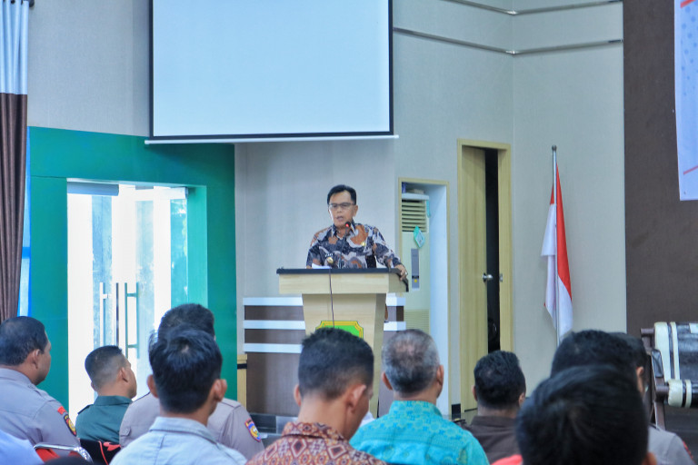 Plt Bupati Asmar Buka Sosialisasi Pemberantasan Pungli