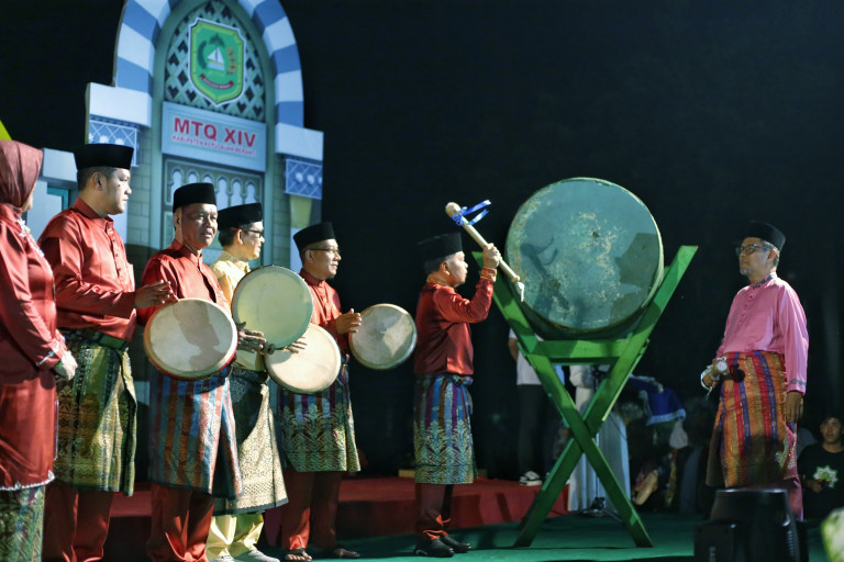 Plt Bupati Asmar Buka MTQ Tingkat Kabupaten Meranti, Berharap Lahir Qari-Qariah Berprestasi