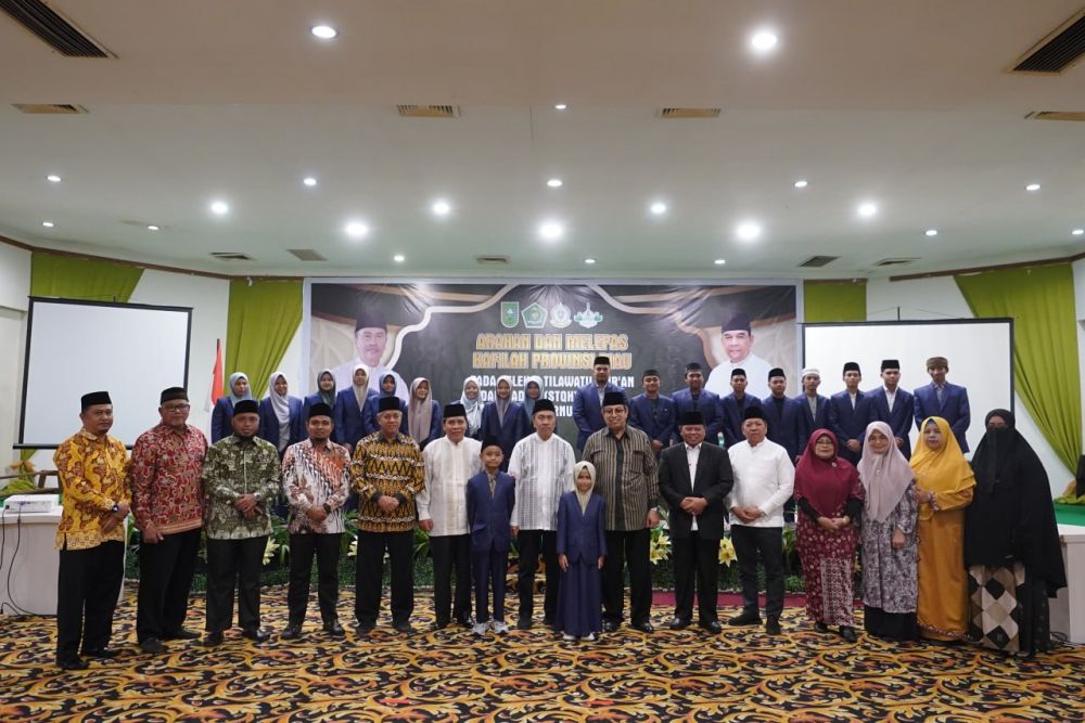 Gubri Melepas 20 Kafilah Riau Menuju STQH XXVII di Jambi