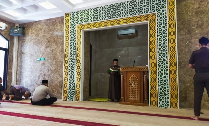 Kisah Harom bin Milhan yang Membawa Surat Rasulullah Pada Musuh Alloh yakni ‘Amir bin Thufail