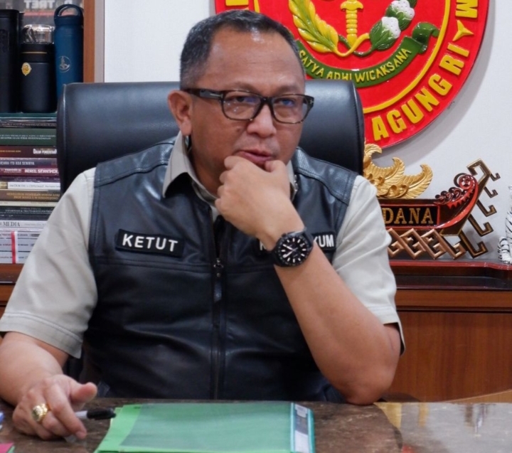 JPU Tuntut Terdakwa BAKTI Kominfo AAL 18 tahun, JGP 18 Tahun dan Dr. YS 16 tahun Penjara