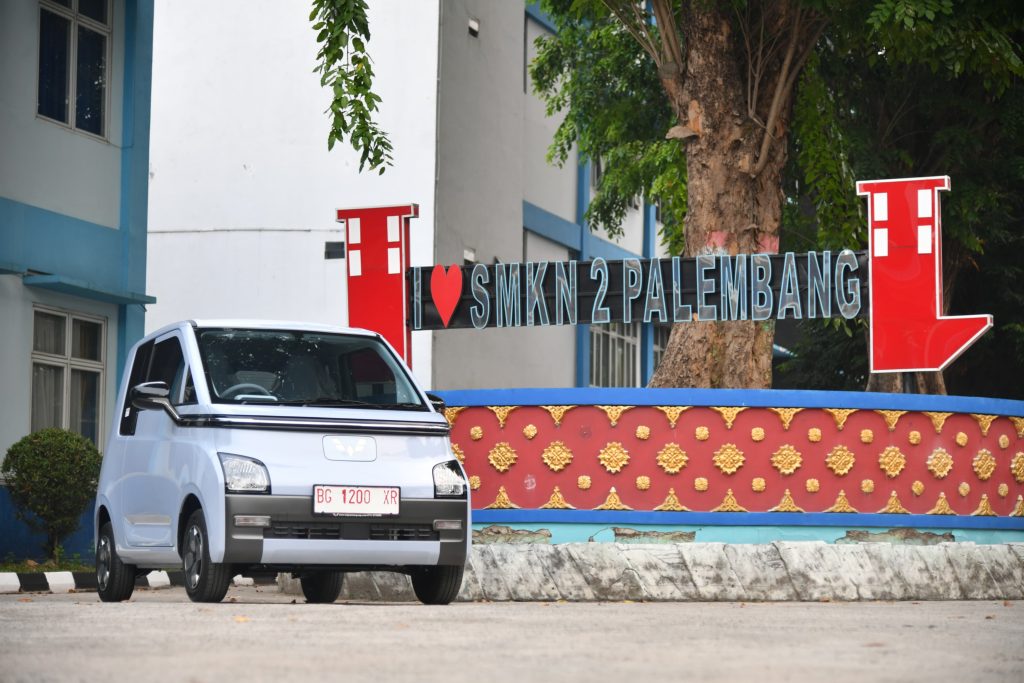 Mobil Listrik dari Presiden Jokowi untuk Siswa Belajar Praktik