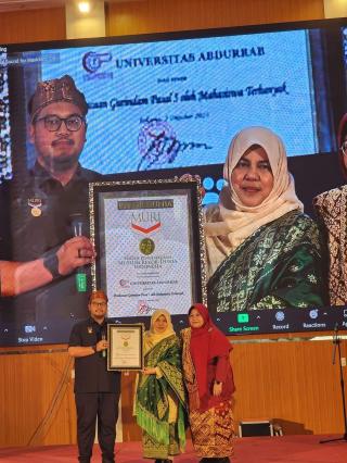Univrab Pekanbaru Raih Rekor Dunia MURI 