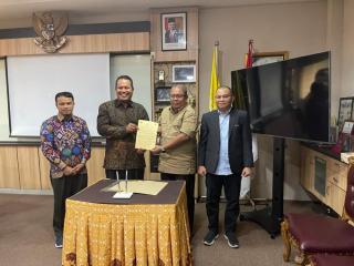 Unisi Inhil Teken MoU dan MoU dengan Unilak Riau