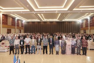 Prodi Farmasi Fakultas Farmasi dan Ilmu Kesehatan Univrab Gelar Konferensi Internasional ICOPHAS
